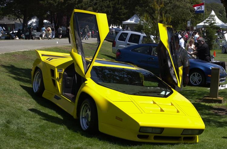 Vector W8 Twin Turbo 1